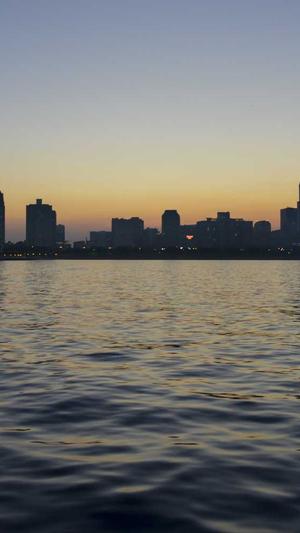 吃哈密瓜会上火吗截图1